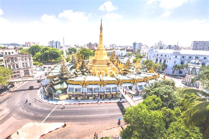 Nora, 24 — Escort in Pyapon, Myanmar