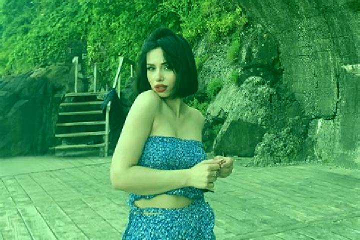 Nora, 24 — Escort in Sali Kandeh, Iran