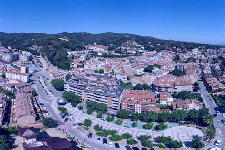 Nora, 24 — Escort in Sant Andreu de Llavaneres, Spain