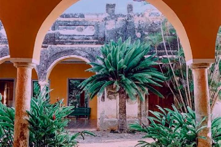 Nora, 24 — Escort in Yaxcopoil, Mexico