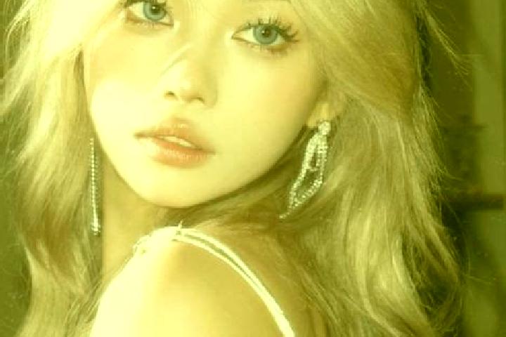 Nora, 25, a blonde blue-eyed asian companion based in Sainte-Helene-sur-Isere. Offering Overnight, Party Girl, GFE, 69, Massage. Available for incall and out...