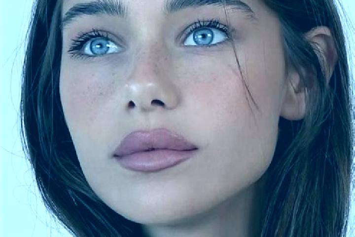 Nora, 25, a brunette blue-eyed middle eastern companion based in Bandar Lampung. Offering Overnight, Party Girl, Prostate Massage, Massage. Available for inc...