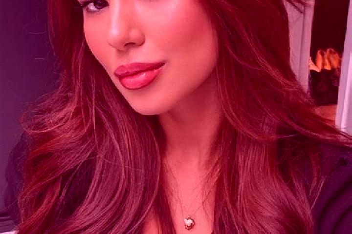 Nora, 25, a chestnut brown-eyed latina companion based in Rheinbach. Offering Couples, Roleplay, A-Level. Available for incall and outcall, overnight booking...