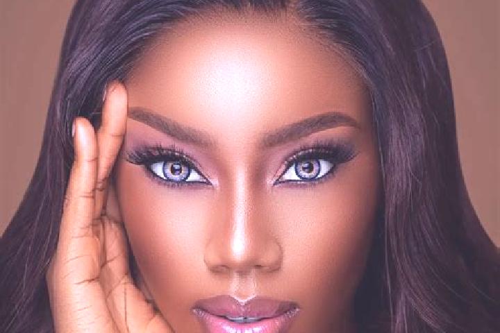 Nora, 25, a red blue-eyed ebony companion based in Craco-Sant Angelo. Offering Striptease, Deep French Kissing, OWO, Couples. Available for incall and outcal...