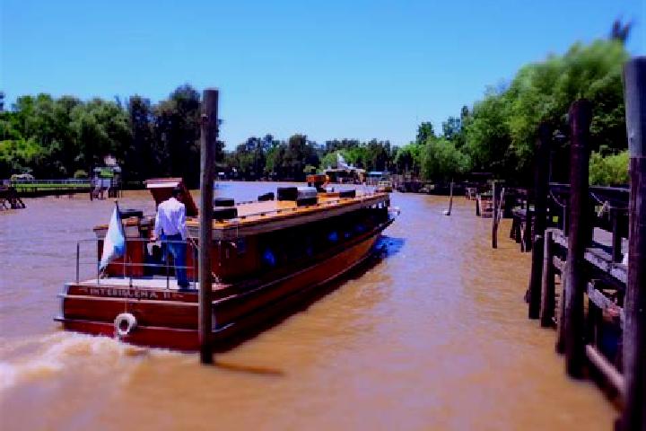 Nora, 25 — Escort in Delta del Tigre, Uruguay