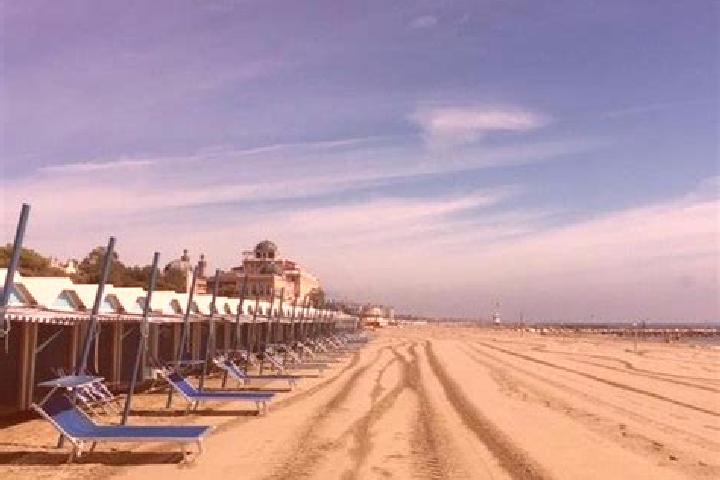 Nora, 25 — Escort in Lido di Jesolo, Italy