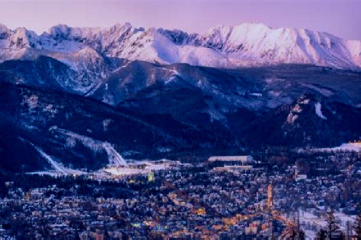 Nora, 25 — Escort in Zakopane, Poland