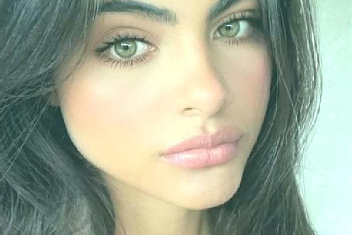 Nora, 26, a chestnut green-eyed indian companion based in Broadwater. Offering Fetish, Striptease, CIM. Available for incall and outcall, day and evening dates.