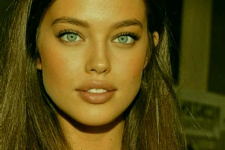 Nora, 26, a chestnut grey-eyed caucasian companion based in Rignac. Offering Fetish, Domination, Party Girl. Available for incall and outcall, day and evenin...