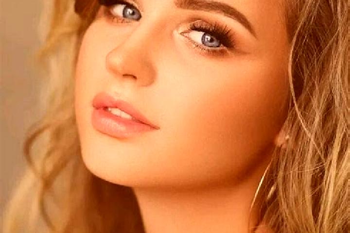 Nora, 26, a dark blonde blue-eyed caucasian companion based in Seteluk Tengah. Offering Dinner Date, Massage, Roleplay, Overnight, Deep French Kissing. Avail...