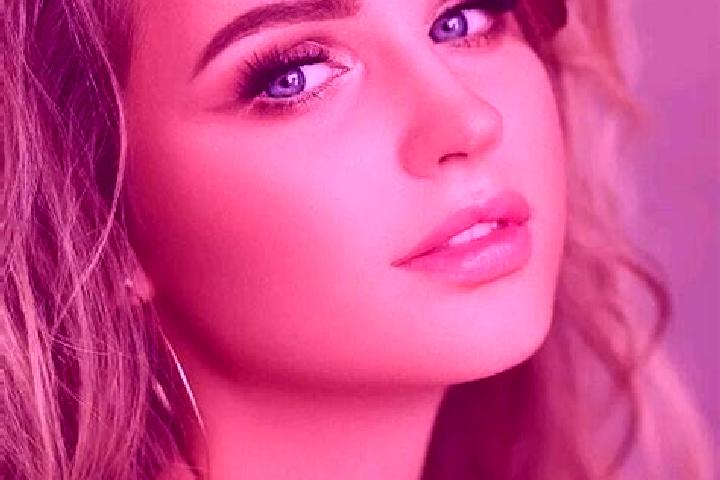 Nora, 26, a dark blonde blue-eyed ebony companion based in Beecroft. Offering Tantra, Dinner Date, Roleplay. Available for incall and outcall, day and evenin...