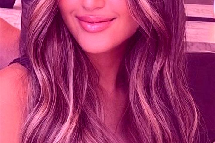 Nora, 26, a dark blonde brown-eyed middle eastern companion based in Sehualaca. Offering Striptease, Dinner Date, Erotic Massage, CIM. Available for incall a...