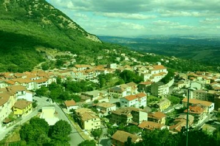 Nora, 26 — Escort in Chiusano di San Domenico, Italy