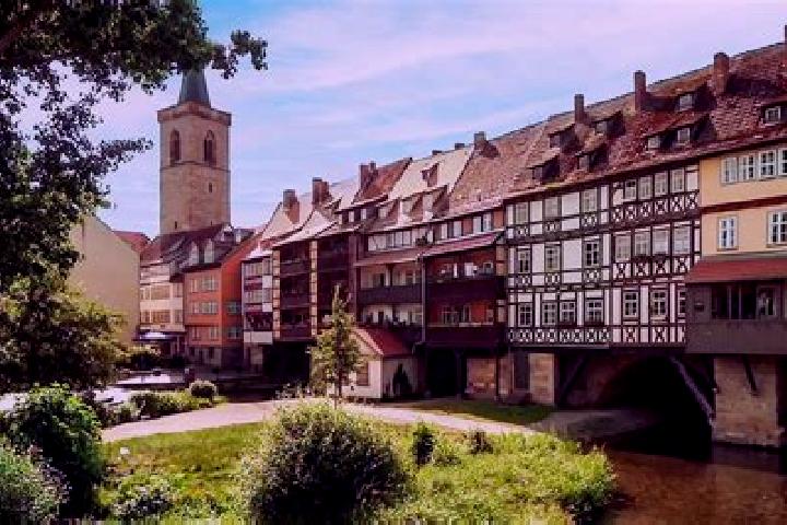 Nora, 26 — Escort in Gross Santersleben, Germany