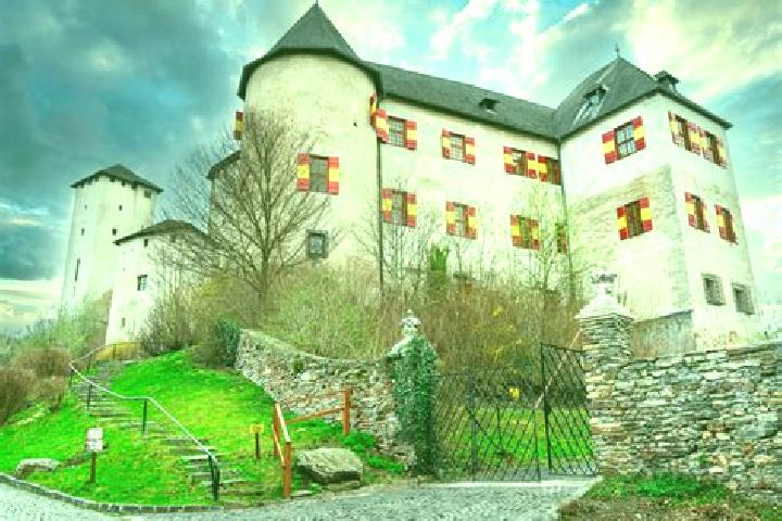 Nora, 26 — Escort in Lockenhaus, Austria
