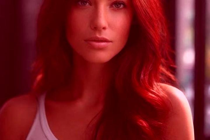 Nora, 27, a auburn hazel-eyed slavic companion based in Cincovillas. Offering 69, Tantra. Available for incall and outcall, day and evening dates.