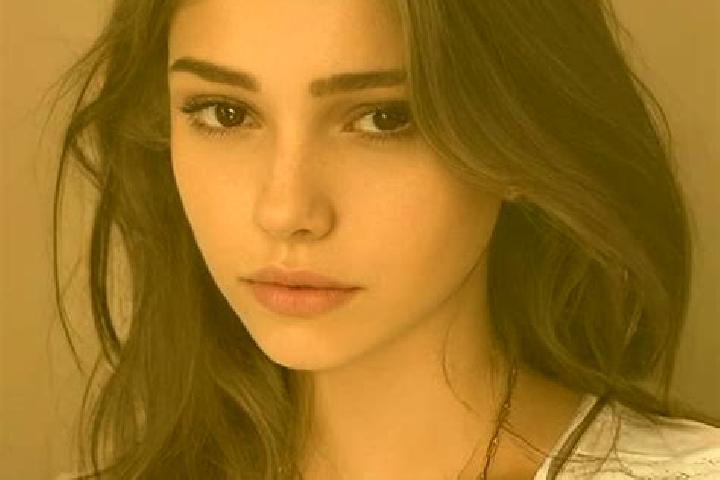 Nora, 27, a black grey-eyed slavic companion based in Xiaoliang. Offering GFE, A-Level, Massage, 69. Available for incall and outcall, day and evening dates.