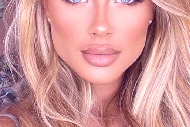Nora, 27, a blonde blue-eyed latina companion based in Llique. Offering 69, Tantra, CIM, Roleplay. Available for incall and outcall, overnight bookings avail...