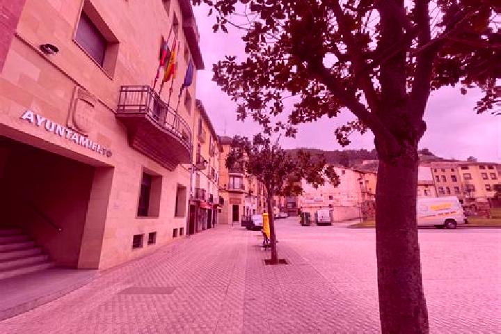 Nora, 27 — Escort in Albelda de Iregua, Spain