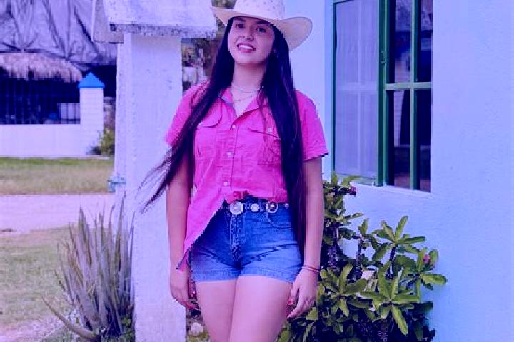 Nora, 27 — Escort in Camotero Numero Dos, Mexico