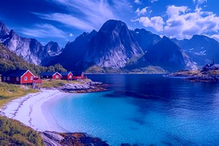 Nora, 27 — Escort in Vestnes, Norway