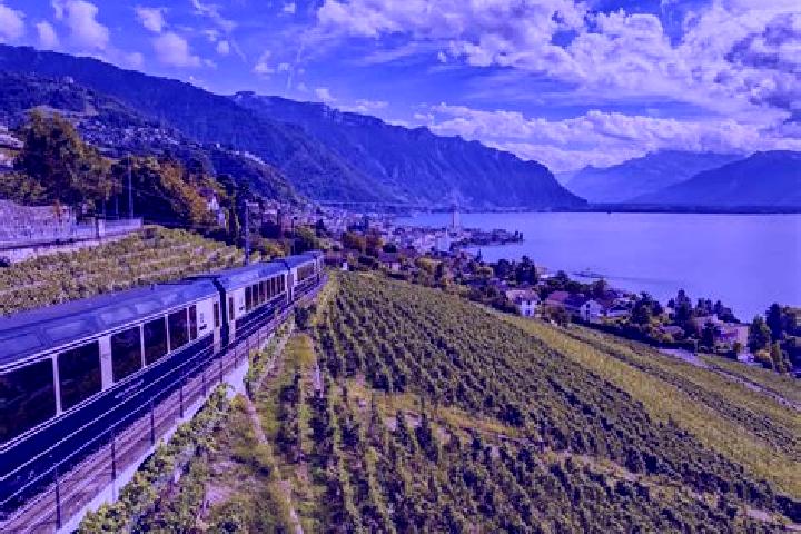 Nora, 27 — Escort in Zweisimmen, Switzerland