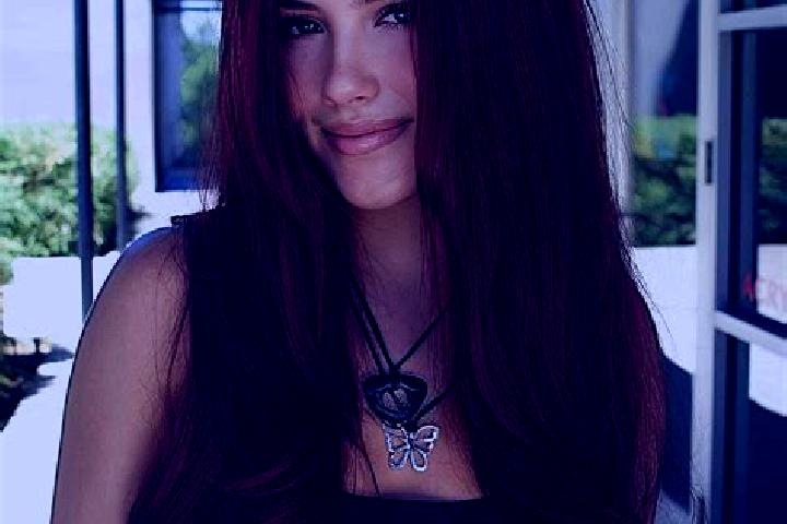 Nora, 28, a auburn dark-eyed european companion based in Rincon Largo. Offering Striptease, CIM, Travel Companion. Available for incall and outcall, overnigh...