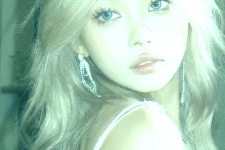 Nora, 28, a blonde amber-eyed asian companion based in Campo Novo. Offering Roleplay, Tantra, Striptease. Available for incall and outcall, day and evening d...
