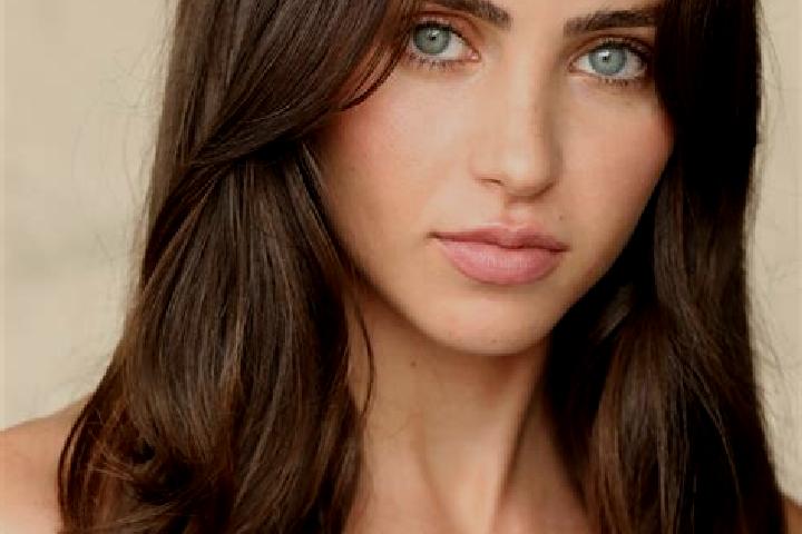 Nora, 28, a brunette amber-eyed middle eastern companion based in Teploye. Offering Party Girl, Massage, BDSM, Overnight, Prostate Massage. Available for inc...
