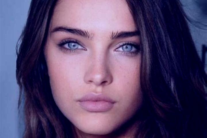 Nora, 28, a brunette green-eyed caribbean companion based in Martins. Offering Prostate Massage, Domination, Fetish. Available for incall and outcall, day an...