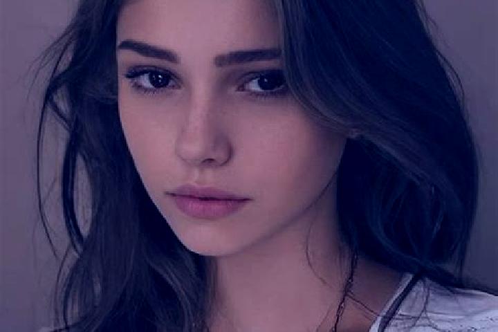 Nora, 28, a brunette hazel-eyed slavic companion based in Sicignano degli Alburni. Offering Dinner Date, Erotic Massage, Duos. Available for incall and outca...