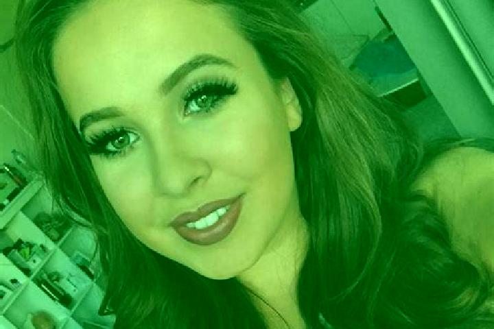 Nora, 28, a red brown-eyed slavic companion based in Cavargna. Offering BDSM, Fetish, CIM, Party Girl, Overnight. Available for incall and outcall, overnight...