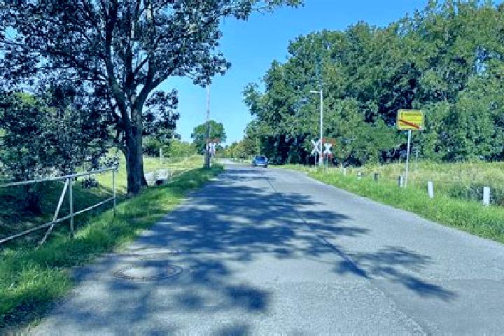 Nora, 28 — Escort in Gross Boernecke, Germany