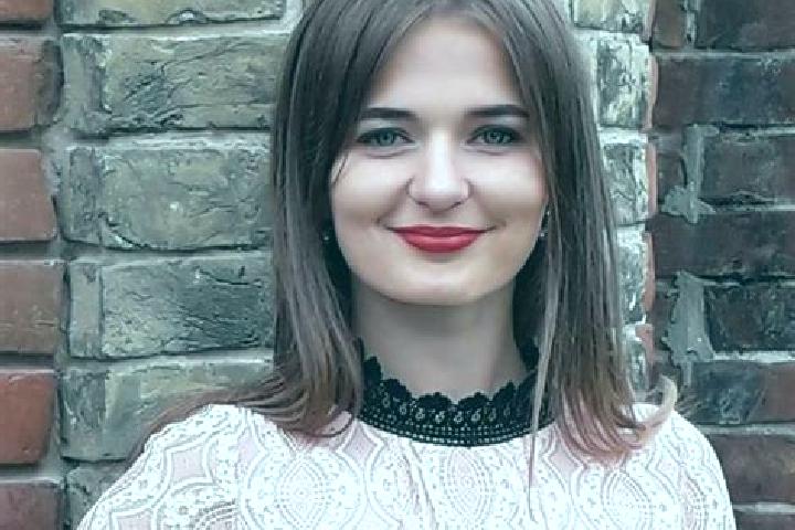 Nora, 28 — Escort in Hrebinka, Ukraine
