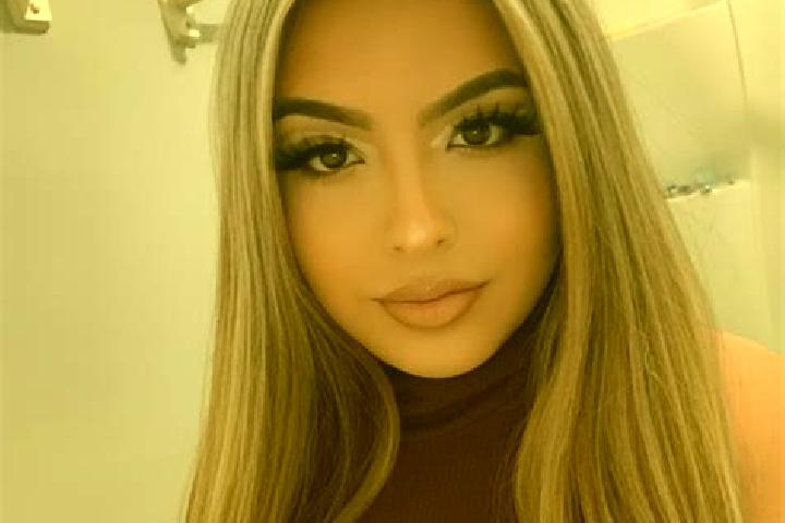 Nora, 29, a blonde dark-eyed latina companion based in Llata. Offering GFE, Dinner Date, A-Level. Available for incall and outcall, day and evening dates.