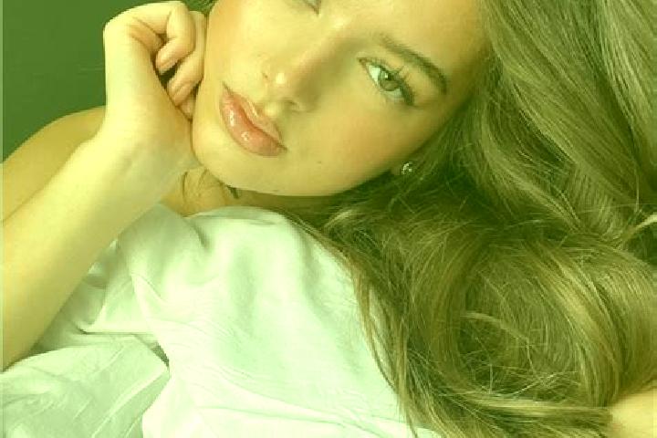 Nora, 29, a brunette hazel-eyed mediterranean companion based in Maisi. Offering Duos, Party Girl, Dinner Date. Available for incall and outcall, day and eve...