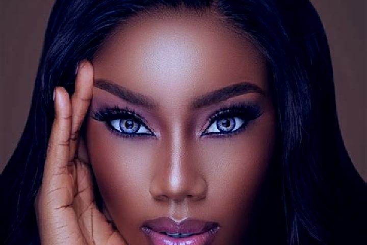Nora, 29, a chestnut blue-eyed ebony companion based in Hobart. Offering Duos, OWO, Massage, Erotic Massage. Available for incall and outcall, overnight book...