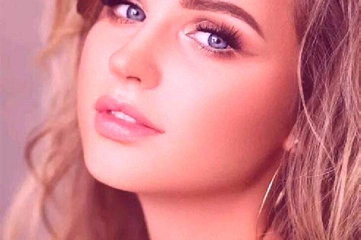 Nora, 29, a dark blonde blue-eyed mediterranean companion based in Suren. Offering BDSM, Striptease, Overnight, 69. Available for incall and outcall, day and...