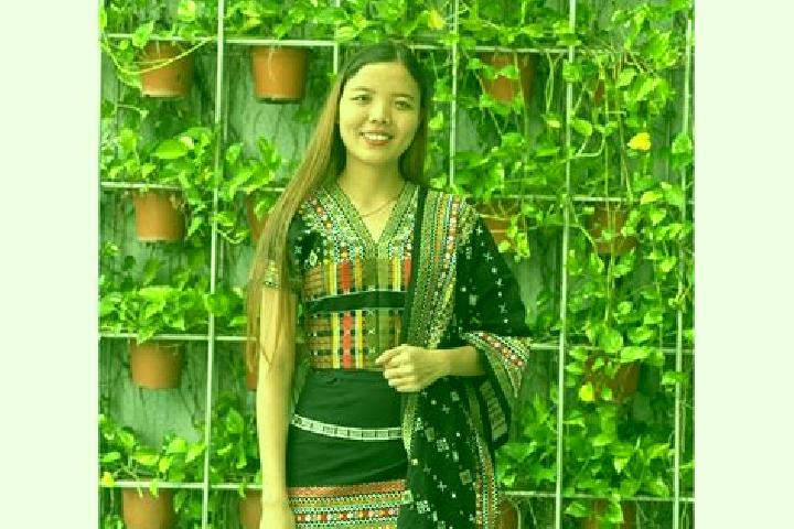 Nora, 29 — Escort in Kan Beit, Myanmar