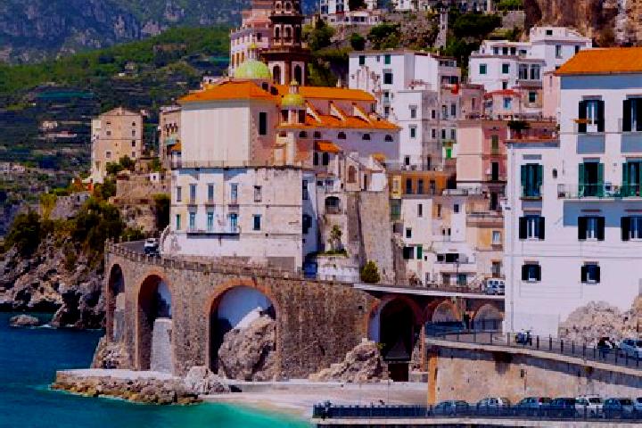 Nora, 29 — Escort in Lusernetta, Italy