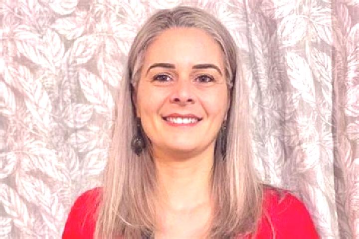 Nora, 29 — Escort in Mareuil-les-Meaux, France