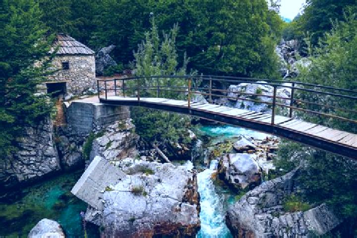 Nora, 29 — Escort in Valbona, Spain