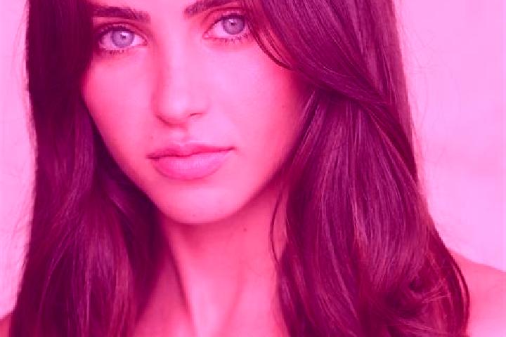 Nora, 30, a brunette dark-eyed indian companion based in Tahitotfalu. Offering Roleplay, OWO, Tantra, Striptease. Available for incall and outcall, overnight...