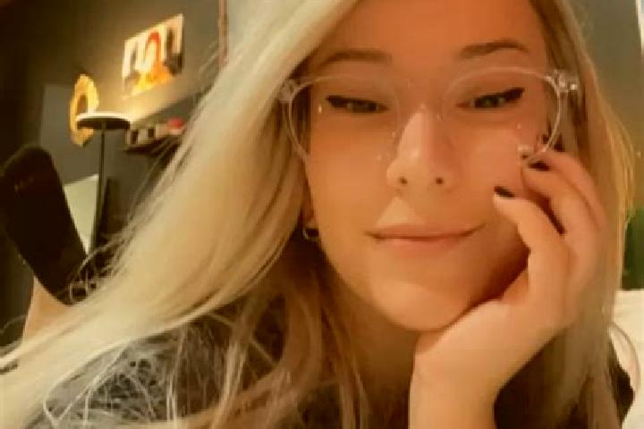 Nora, 30, a dark blonde dark-eyed mixed companion based in Bad Vigaun. Offering GFE, Girlfriend Experience, Massage, Overnight. Available for incall and outc...