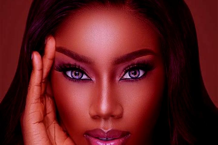 Nora, 30, a red blue-eyed ebony companion based in Escoville. Offering Fetish, GFE, Deep French Kissing. Available for incall and outcall, overnight bookings...