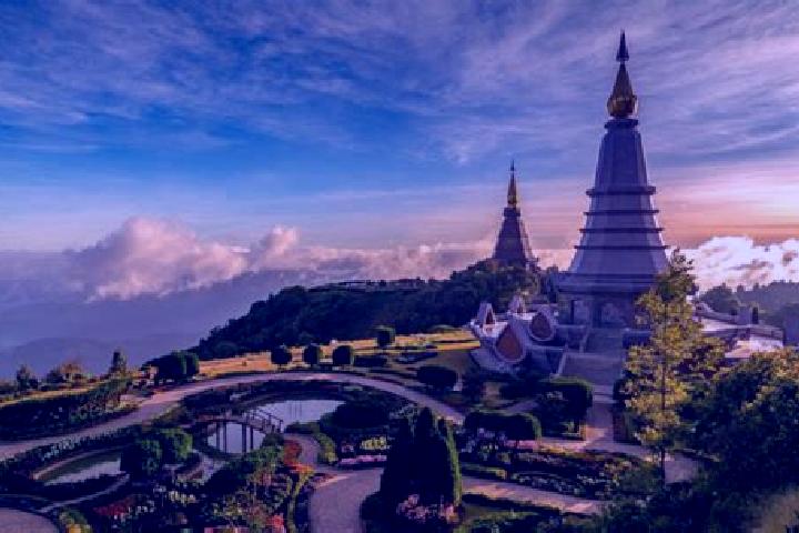 Nora, 30 — Escort in Si Mueang Mai, Thailand