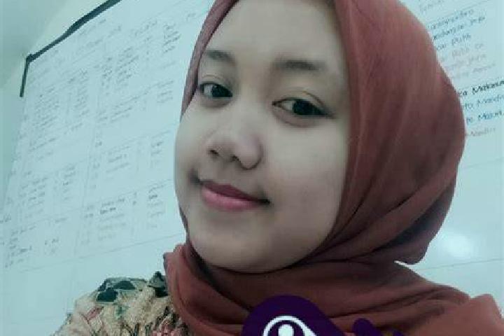 Nora, 30 — Escort in Sukoanyar, Indonesia