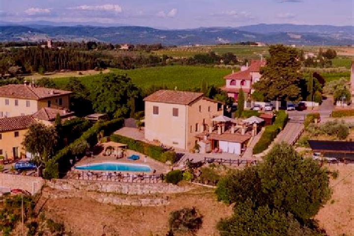 Nora, 30 — Escort in Tavarnelle Val di Pesa, Italy