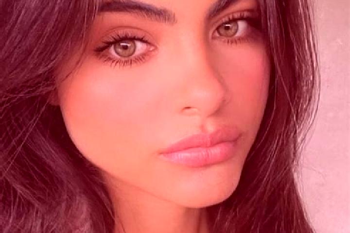 Nora, 31, a black dark-eyed indian companion based in Wallerstein. Offering Tantra, Roleplay, Domination. Available for incall and outcall, overnight booking...
