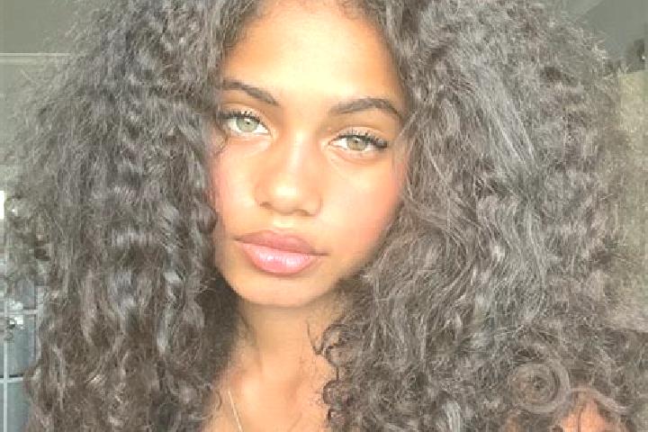 Nora, 31, a black grey-eyed ebony companion based in South Riding. Offering Dinner Date, Overnight. Available for incall and outcall, day and evening dates.